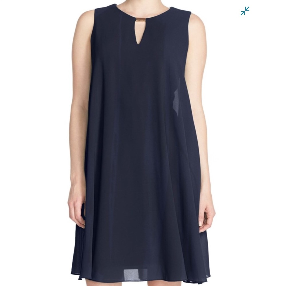 Vince Camuto Keyhole Dress (size 6)